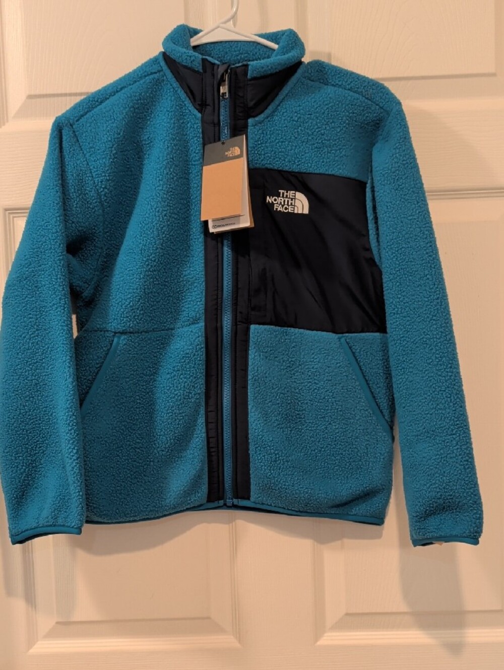 The North Face Boys' 7-20 Yumiori Full Zip Jacket New with tags